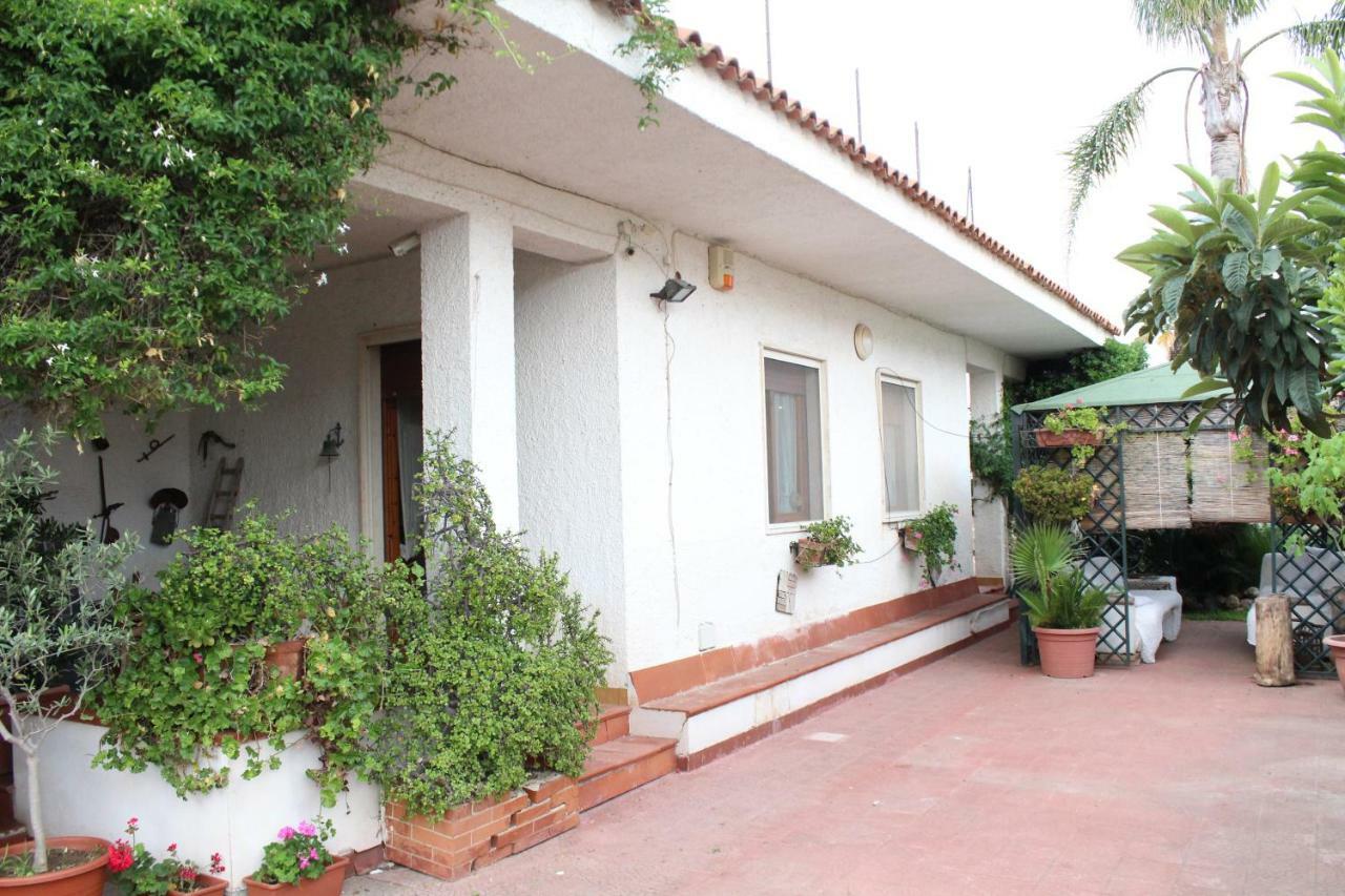 Villa Aurora โอญินา ภายนอก รูปภาพ